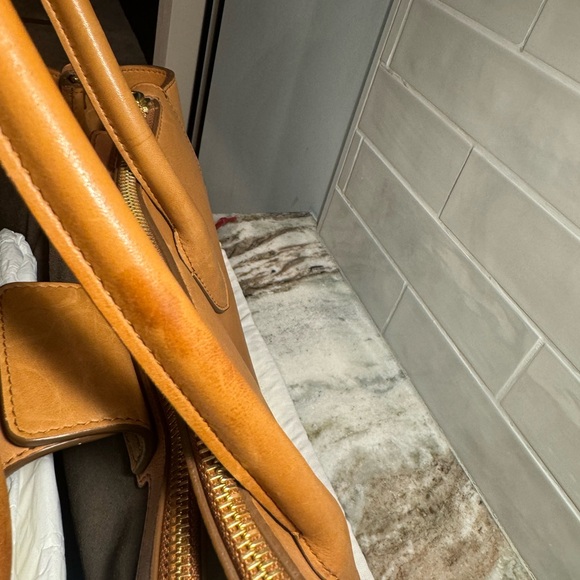 Salvatore Ferragamo top handle leather bag - Picture 8 of 13